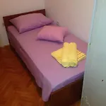 Lucia * سبليت