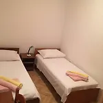 Lucia شقة